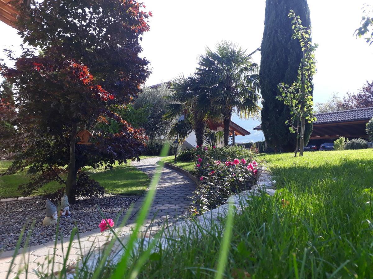 Toerggelehof Apartment Lagundo Bagian luar foto